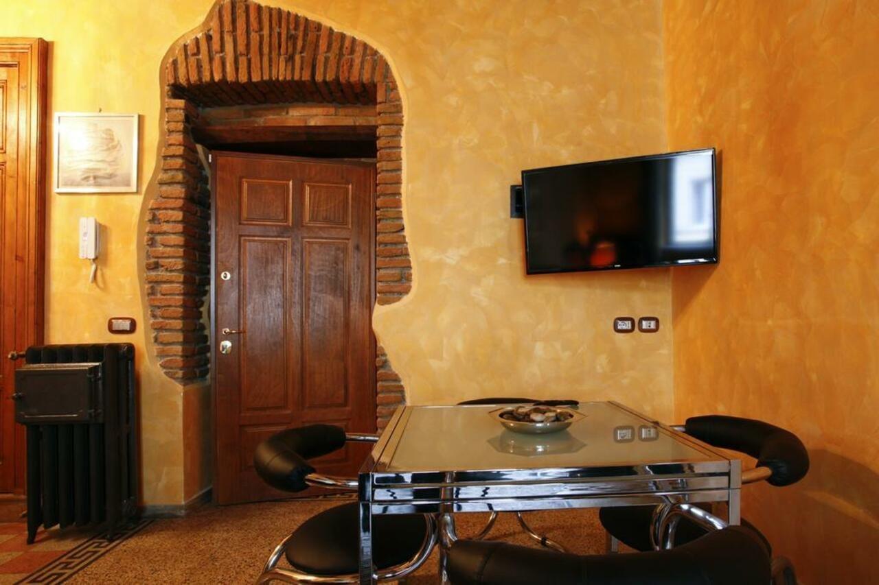 Casa Vacanza Colosseo Rome Exterior photo